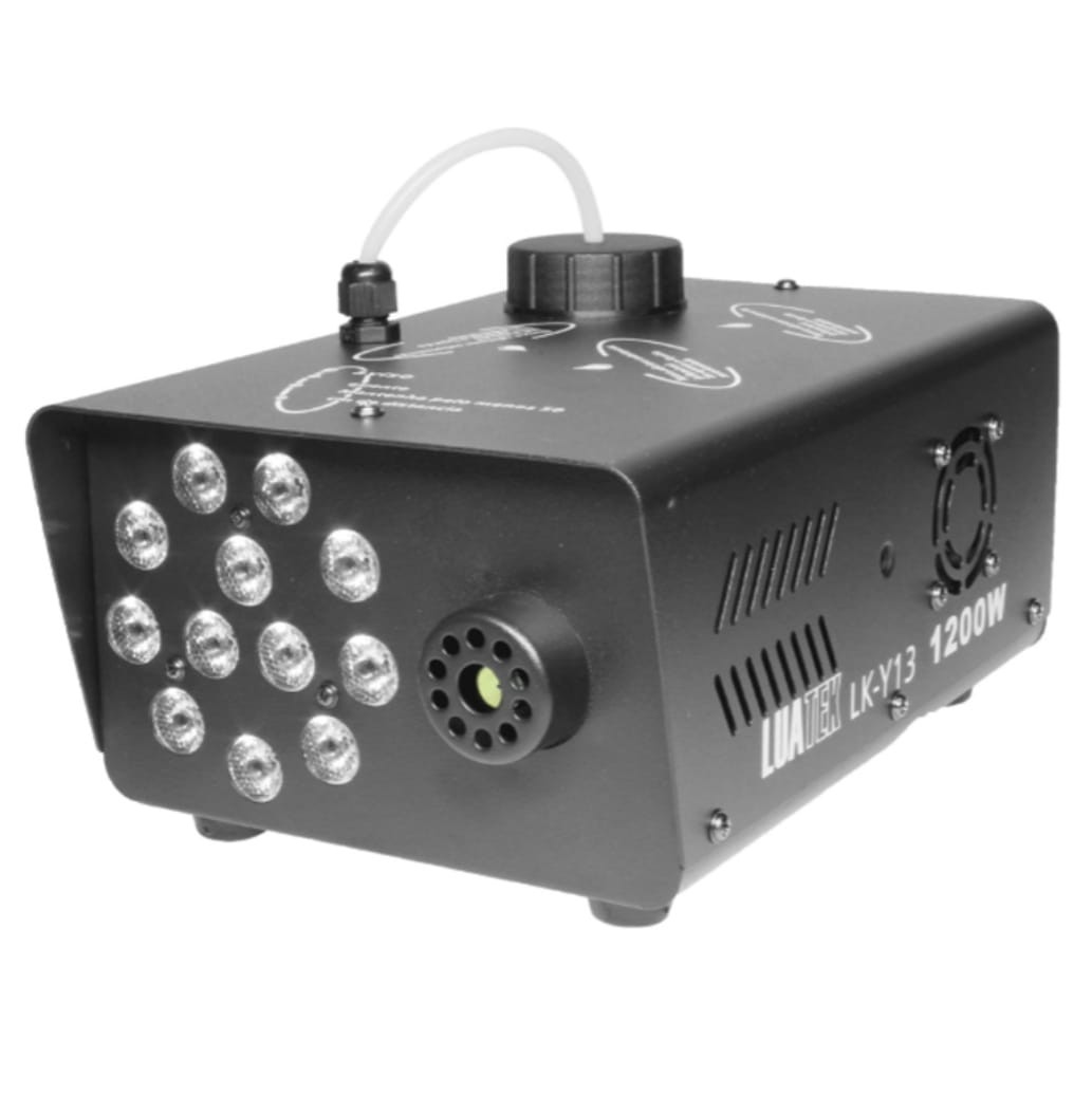 MASINA DE FUM CU 12 LED-URI, 1200W